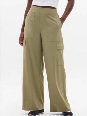 Athleta Brooklyn Heights Wide-Leg Cargo Pants